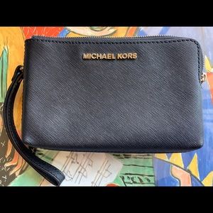Michael Kors Double ZIP Wristlet